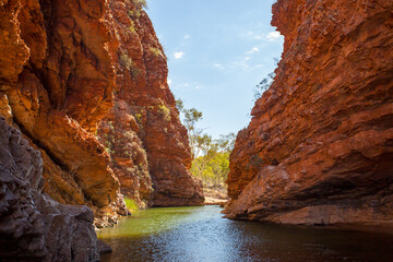 Fototapeta na wymiar Simpsons Gap near Alice Springs in Australia