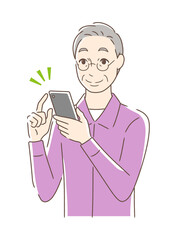 スマホを操作して笑顔の男性