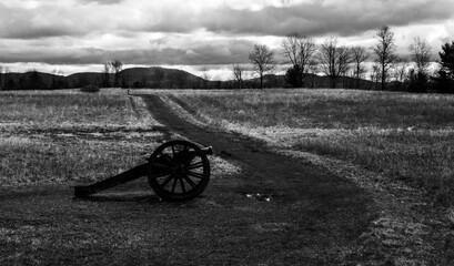Fototapeta na wymiar Field cannon at Saratoga