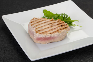 Grilled tuna steak