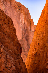 Obraz premium The Todgha Gorges are a series of limestone river canyons, or wadi, in the eastern part of the High Atlas Mountains in Morocco, near the town of Tinerhir.