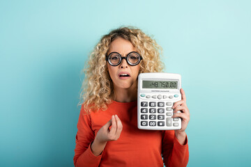 Accountant girl has some problems with the sums. Cyan background