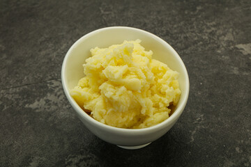 Mashed potato in the bowl