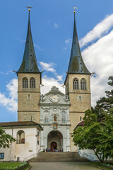 Fototapeta na wymiar Church of St. Leodegar, Lucerne, Switzerland.