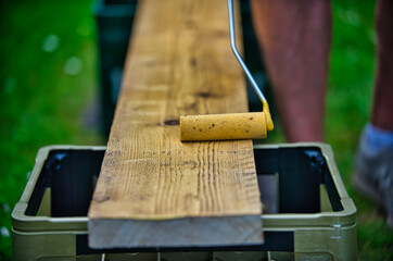 glaze wooden board with yellow paint