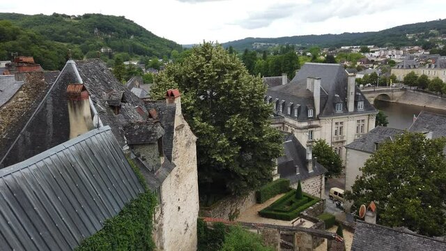 Terrasson Lavilledieu (Dordogne, France) - Vue a&eacute;rienne du pont sur la V&eacute;z&egrave;re