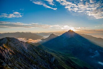 Fototapeta premium Dawn in the mountain