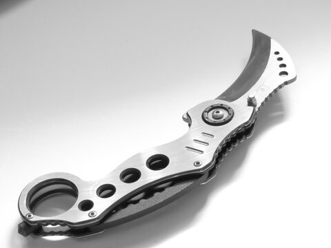 knives switchblades