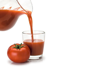 Glass filling by tomato juice