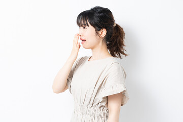 Fototapeta premium 驚く若い女性