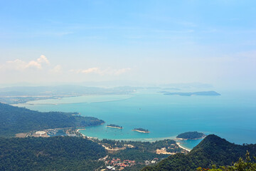 Fototapeta na wymiar Beautiful panorama view of Langkawi island from sky bridge, Langkawi Malaysia