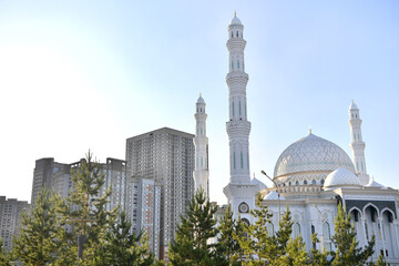 The most beautiful mosque in the world, the largest mosque in Asia, a beautiful mosque, a mosque in Kazakhstan, the Middle East, the court of Arabia, Turkey