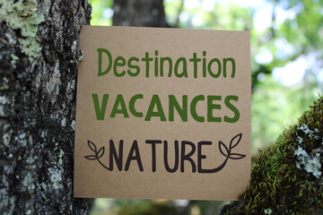 Vacances nature, avec arrière plan nature, arbres