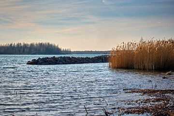 Abendstimmung am Störmthaler See bei Leipzig.