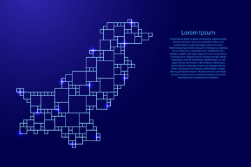 Fototapeta premium Mapa Pakistanu z niebieskiego wzoru z siatki kwadratów o różnych rozmiarach i świecących gwiazd kosmicznych. Ilustracji wektorowych.