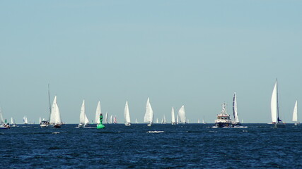 Segelboote - Skyline von Kiel?