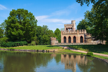 Blick auf die Ruine der Moosburg in Wiesbaden/Deutschland