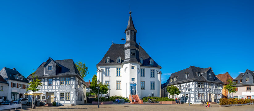 Rathaus, Marktplatz, Usingen, Deutschland 