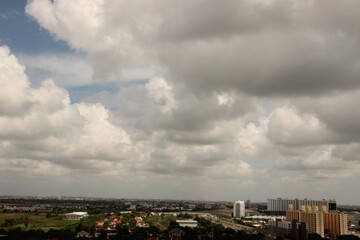 Fototapeta premium dark cloudy sky evening time 