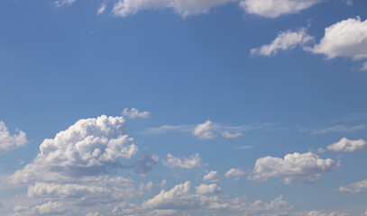 Wolken als Hintergrund 2 bei 105mm