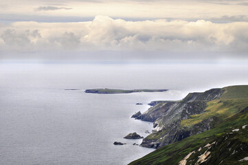 Vue sur les falaises les plus hautes d'Irlande, nommées 