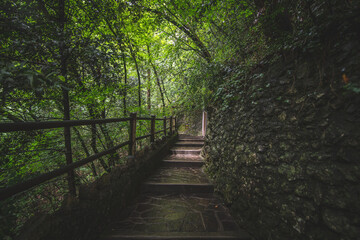 Obraz premium Sentiero cascate di Varone_2