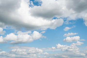 Obraz premium Blue cloudy sky abstract background.