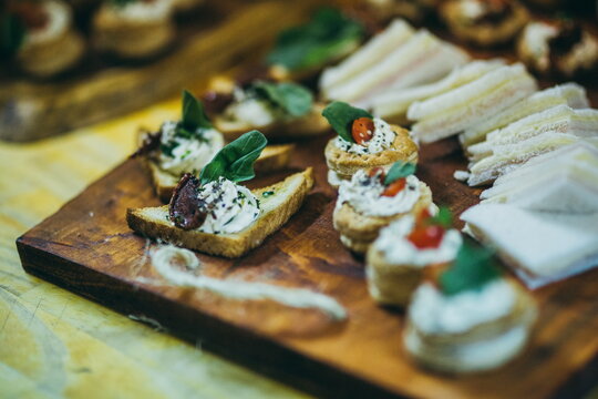 sanwiche, copetin, alimento, pan, bruschetta, queso, jitomate, aperitivo, bocadillo, brindis, desayuno, comida, albahaca, delicioso, fresco, queso, rojo, tomate, salubre