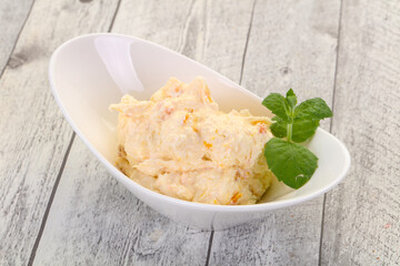 Curd with dry apricot