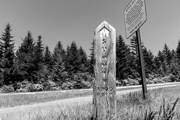Summit sign