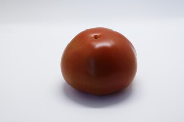 Tomato is a fruit, a perennial plant with many varieties, rich in lycopene, vitamins and minerals, widely used in world cuisine, considered very efficient in strengthening the immune system.