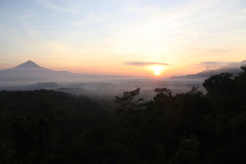 Lever de soleil à Yogyakarta, Indonésie