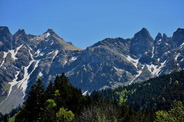 Fototapeta premium Alpstein Gebirgskette in der Ostschweiz 7.5.2020
