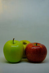 Composition of three types of apples.