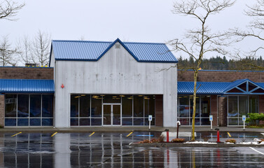 Business closure. Storefront for rent. Empty storefront.	