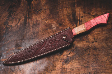 Cuchillo artesanal vaina de cuero