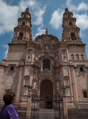 Fototapeta na wymiar Nuestra Señora de la Asuncion cathedral, city’s main church, whose baroque style front is extremely detailed, Lagos de Moreno Mexican Town
