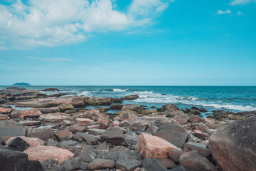 Fototapeta na wymiar Pedras na Praia
