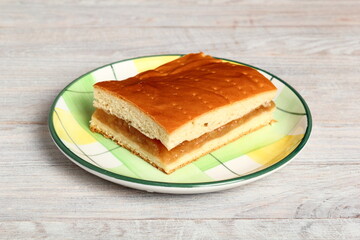 Apple Pie from Yeast Dough