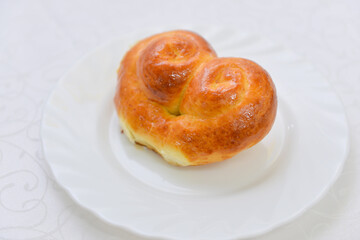 food, pastry, bread, breakfast, sweet, baked, plate, snack, dessert, bun, roll, meal, delicious, bakery, isolated, croissant, cake, white, cheese, homemade, fresh, fried, tasty, pie, brown