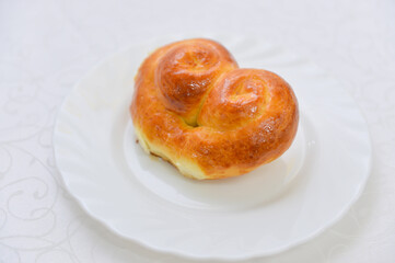 food, pastry, bread, breakfast, sweet, baked, plate, snack, dessert, bun, roll, meal, delicious, bakery, isolated, croissant, cake, white, cheese, homemade, fresh, fried, tasty, pie, brown