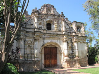 Fototapeta na wymiar Ruinas de la Iglesia San José el Viejo - ANTIGUA GUATEMALA - GUATEMALA