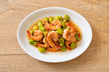 Stir-Fried Twisted Cluster Bean with Shrimp