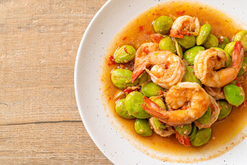 Stir-Fried Twisted Cluster Bean with Shrimp