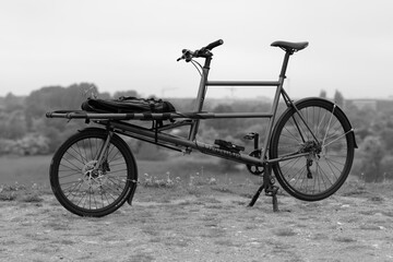 Obraz premium Black and white bike