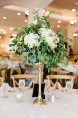 Floral bouquet centerpiece