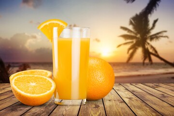Orange juice in glass and slices of orange fruit © BillionPhotos.com