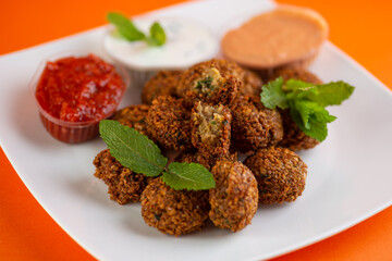 meatballs with tomato sauce