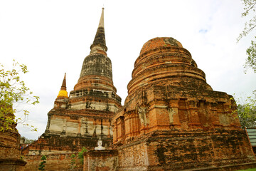 Plakat The Historic Ruins and the Main Stupa(Chedi) of Wat Yai Chai Mongkhon Temple, Ayutthaya, Thailand