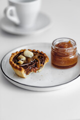 chocolate tartlets with nuts